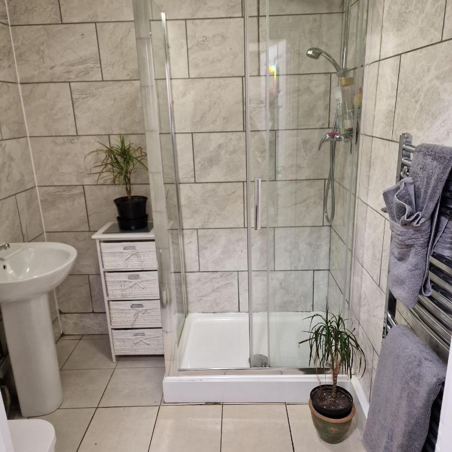 Quin Homes 伯明翰 外观 照片